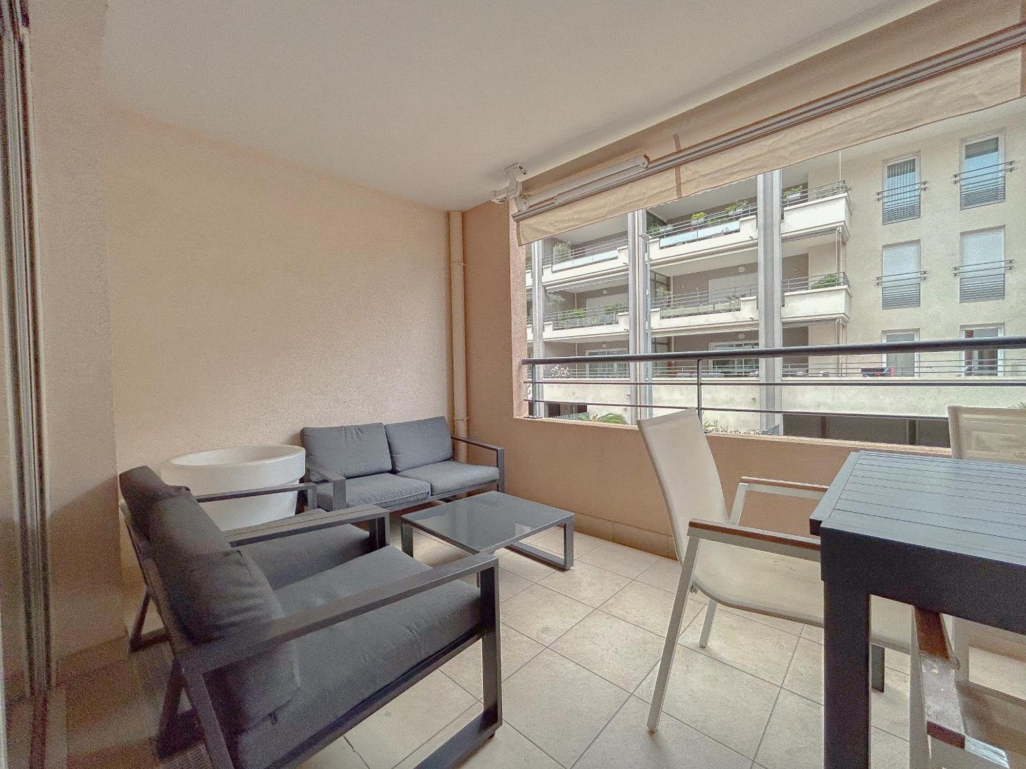 Appartement Centrale A 100 M Des Plages Rue De Provence Сен-Рафаэль Экстерьер фото